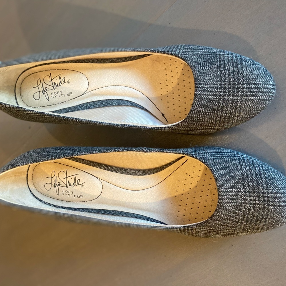LifeStride Women's Plaid Black/White Heels Size 9M. Like new condition.